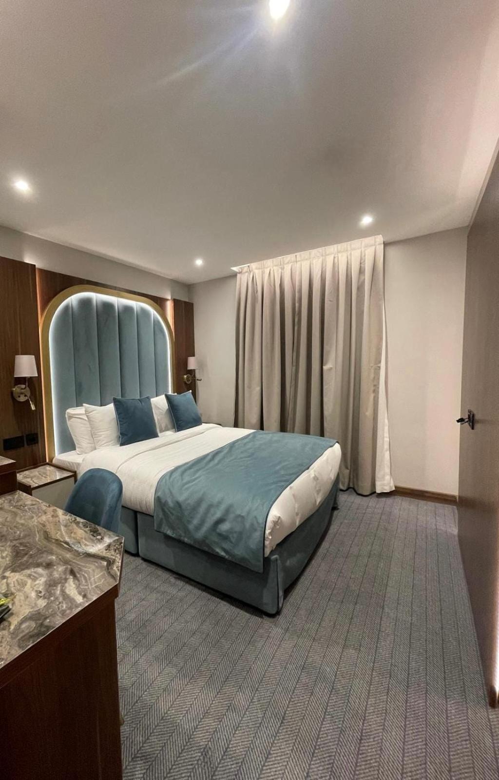St Mark'S - Merit Hotels Лондон Екстериор снимка